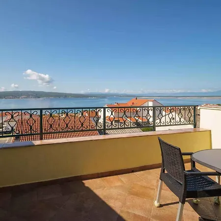 Apartamento With A - C In 54889