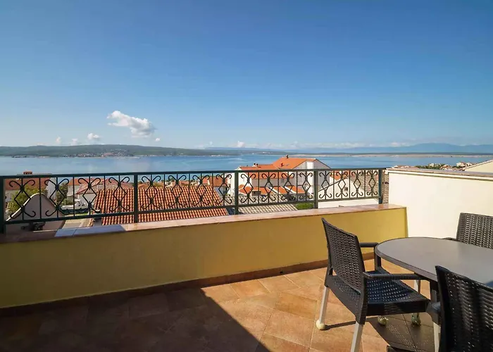 Apartamento With A - C In 54889