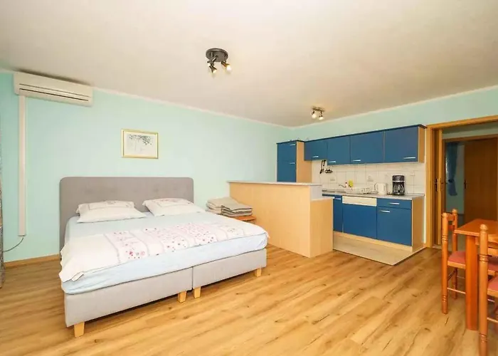 With A - C In 54889 Apartamento Crikvenica