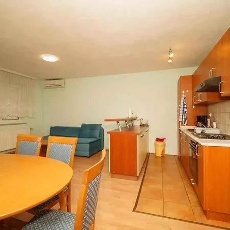 With A - C In 54889 Apartman Crikvenica