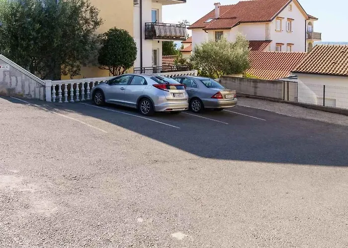 Lägenhet With A - C In 54889