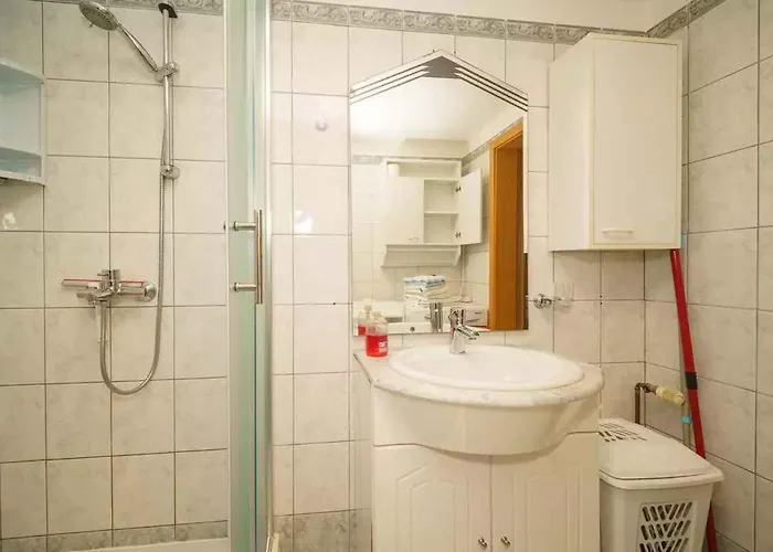 Apartment With A - C In 54889 Crikvenica