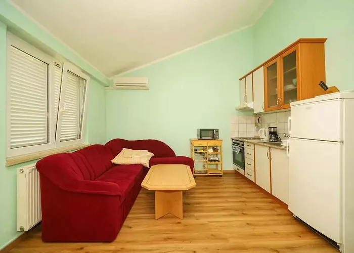 With A - C In 54889 Apartment